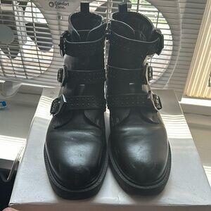Pre loved women’s boots